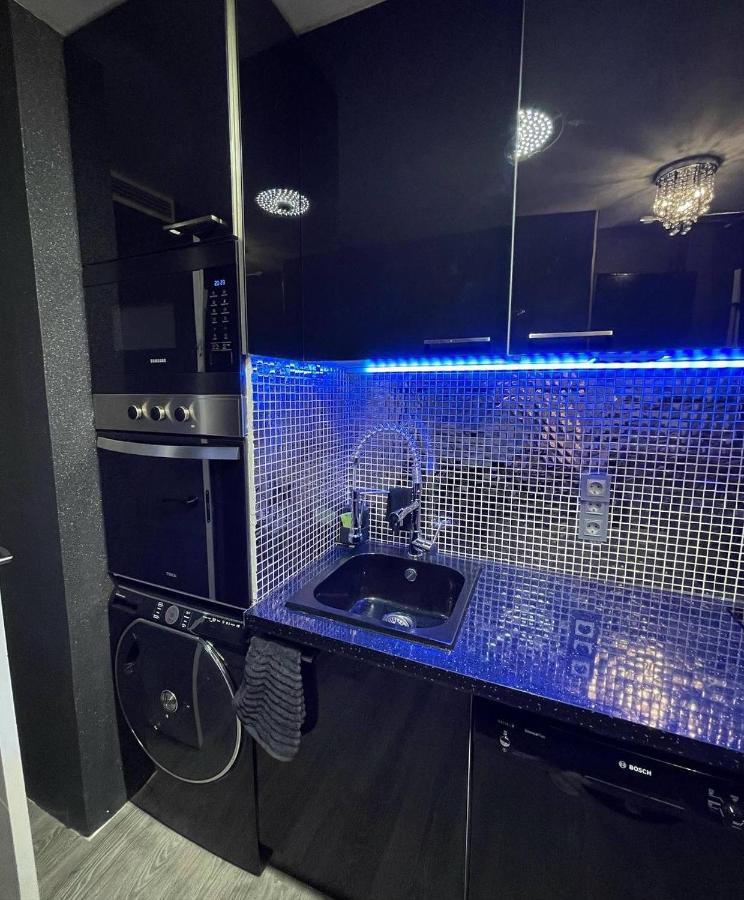 Luxury Room En Madrid Exterior photo